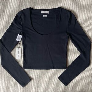 ARITZIA Babaton Black Original Contour Scoopneck Longsleeve